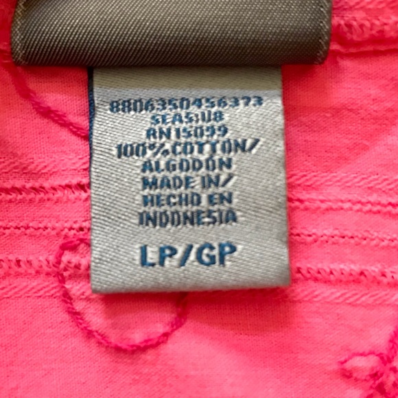 Classic Elements Mid-Sleeve Button Down Blouse - Picture 3 of 5